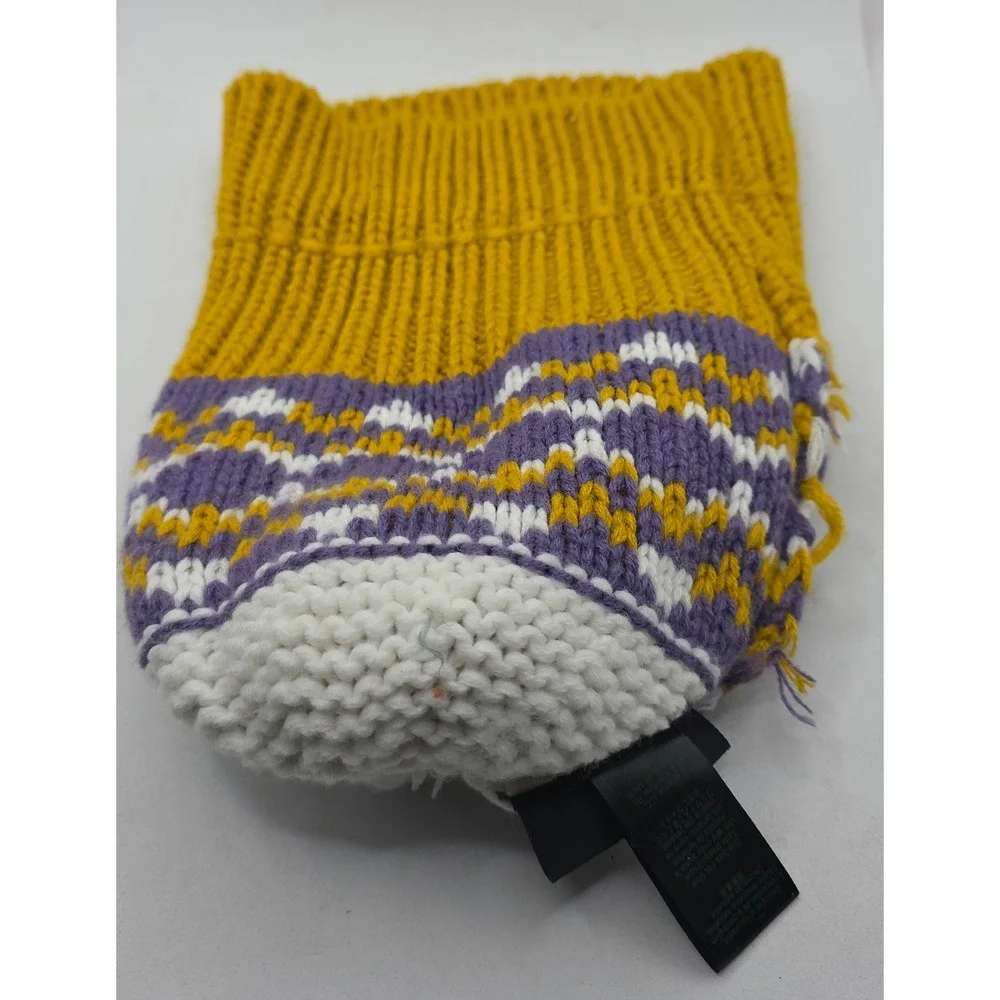 Genuine‎ John Deere Knit Beanie Winter Hat Pom Pom Yellow Purple